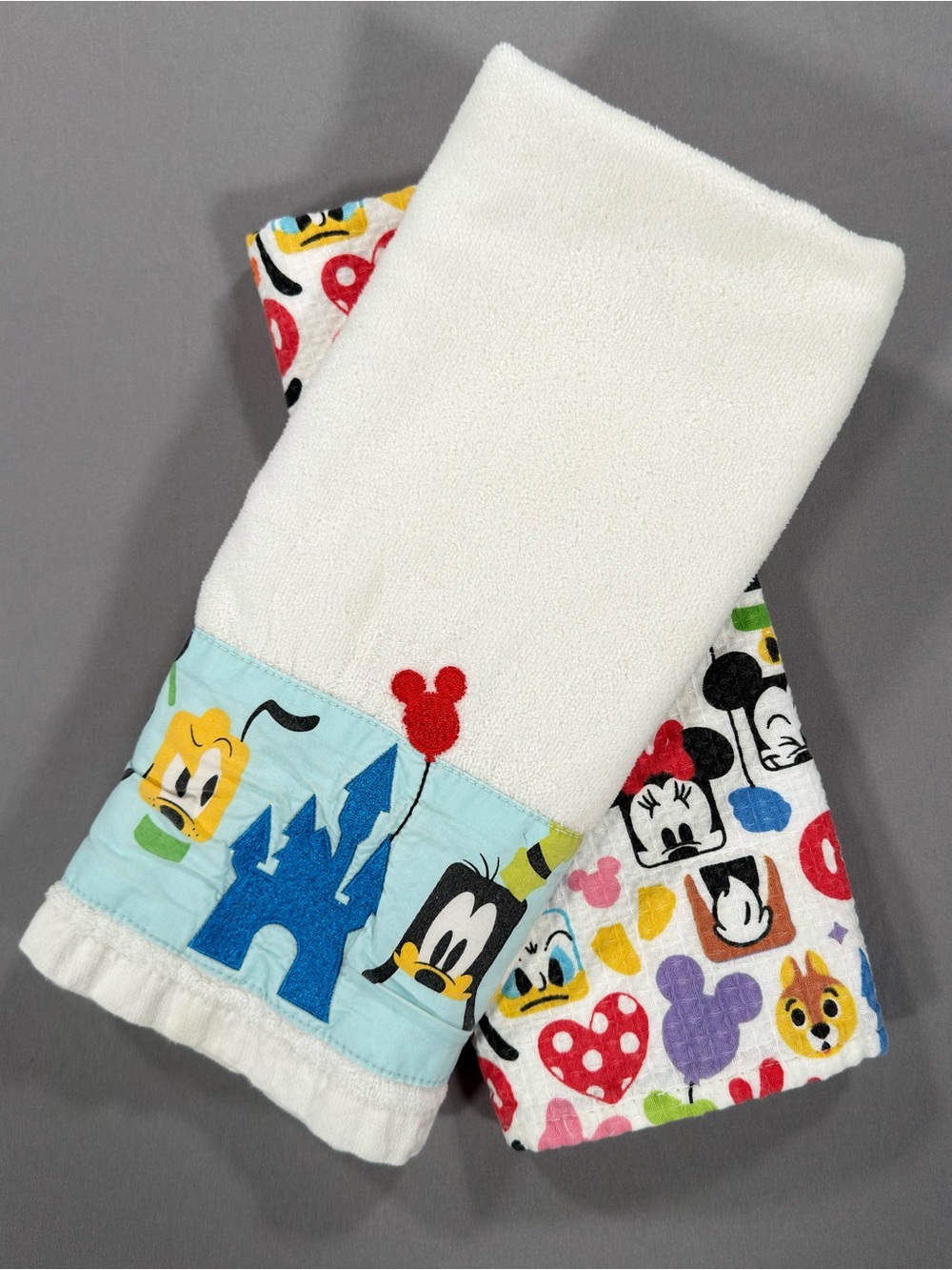 Disney Parks Mickey Mouse Friends Castle Kitchen Dish Towels Set Waffle Terry